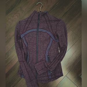 Lululemon jacket size 4